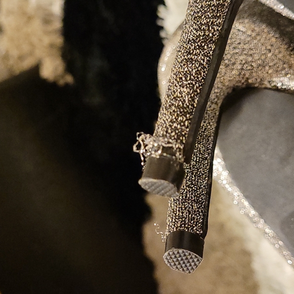 ❤NWOT Silver Glitter Bootie by Abound❤ - Picture 13 of 13